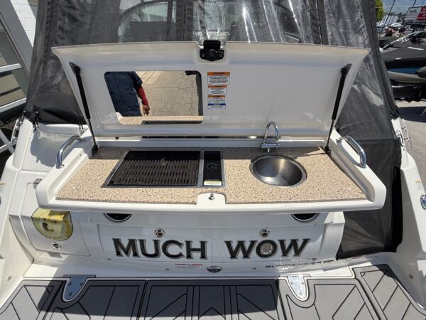 2018 35' Sea Ray "Sundancer 350 Axius" - Image 9