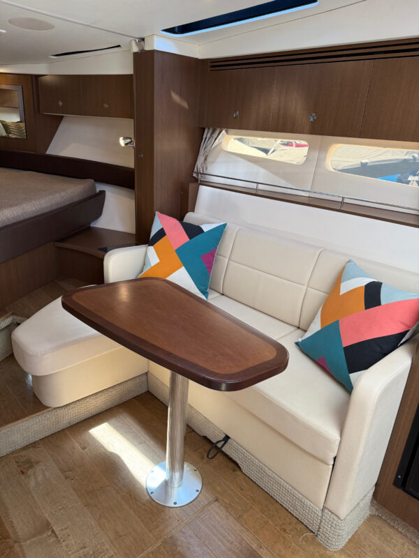 2018 35' Sea Ray "Sundancer 350 Axius" - Image 54