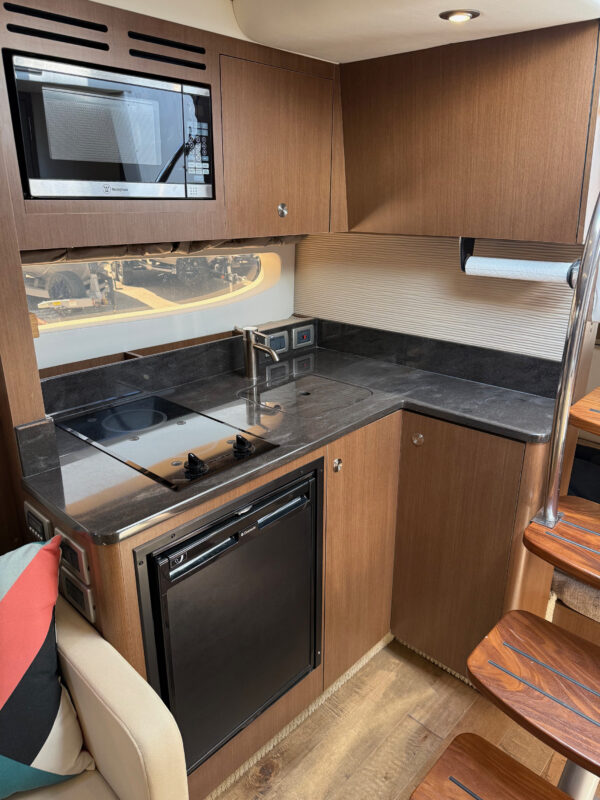 2018 35' Sea Ray "Sundancer 350 Axius" - Image 55
