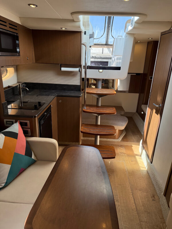 2018 35' Sea Ray "Sundancer 350 Axius" - Image 57
