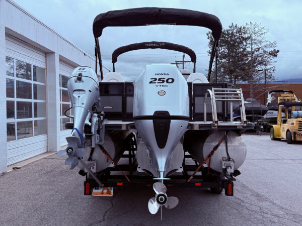 2021 25' Trifecta "25 RFC2 SS" Triple-Toon - Image 9