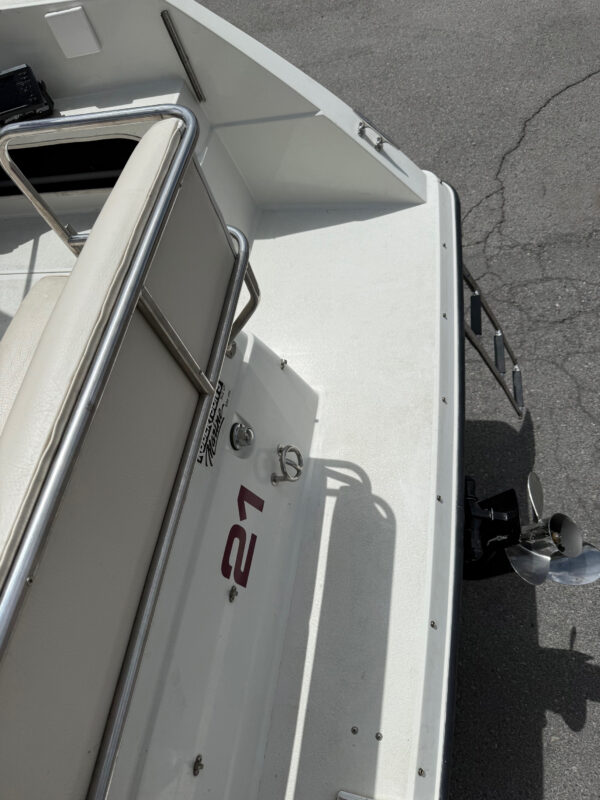 1990 21' Carver "Montego 2157" - Image 23