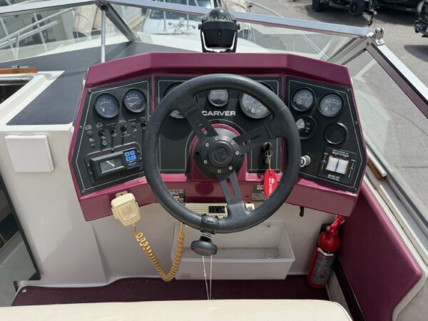 1990 21' Carver "Montego 2157" - Image 15