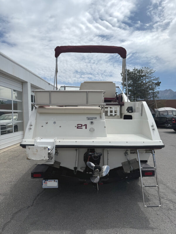 1990 21' Carver "Montego 2157" - Image 7