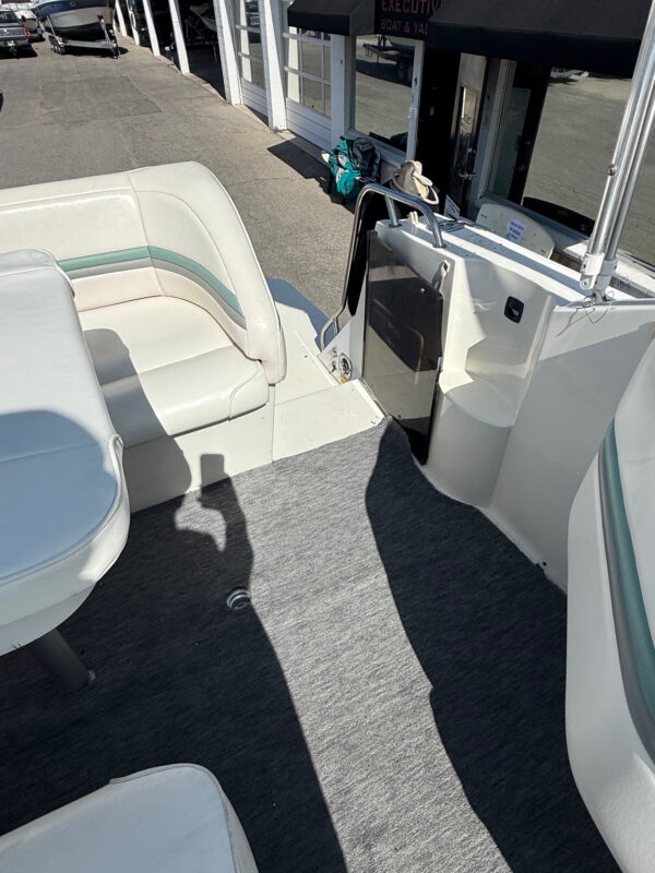 1991 28' Cruisers Yachts "Rogue 2870" - Image 15