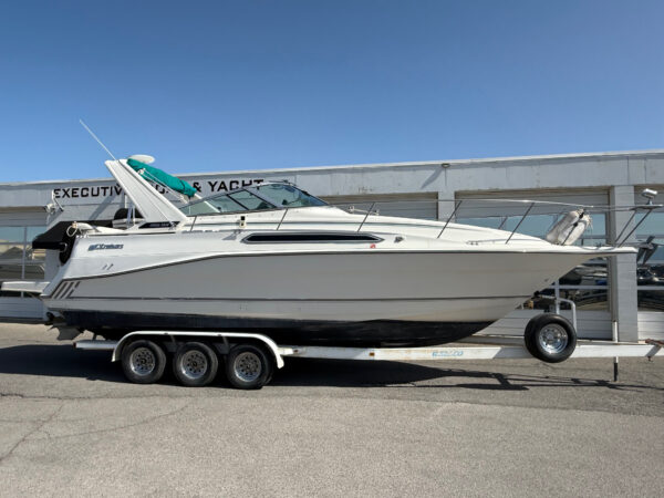 1991 28' Cruisers Yachts "Rogue 2870"