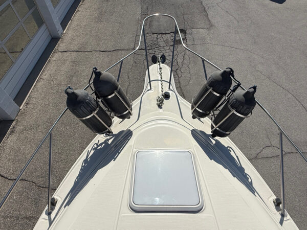 1998 28' Maxum "2800 SCR" Cruiser - Image 13