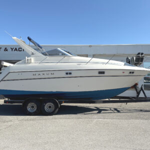 1998 28' Maxum "2800 SCR" Cruiser
