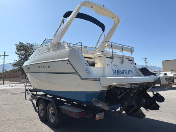 1998 28' Maxum "2800 SCR" Cruiser - Image 5