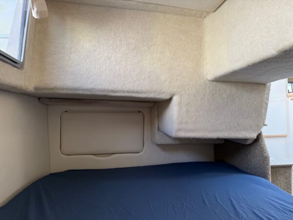 1998 28' Maxum "2800 SCR" Cruiser - Image 36