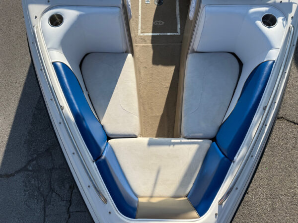 2000 20' Reinell "200" Bowrider - Image 11