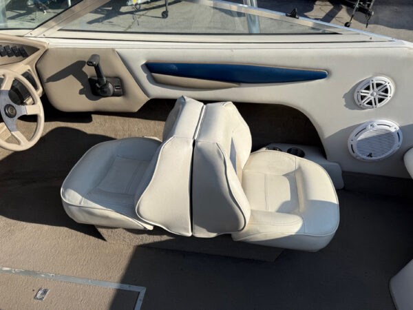 2000 20' Reinell "200" Bowrider - Image 23