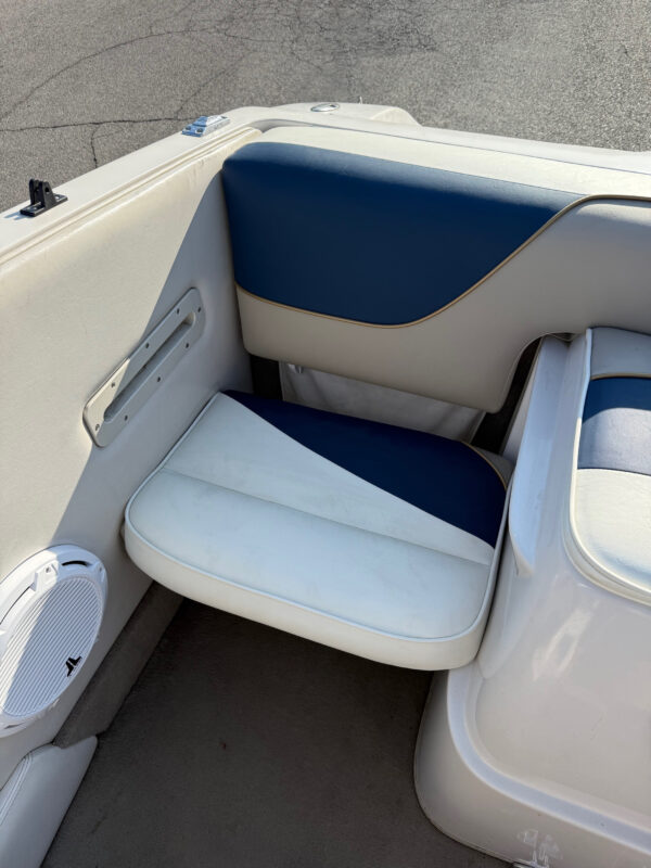2000 20' Reinell "200" Bowrider - Image 24