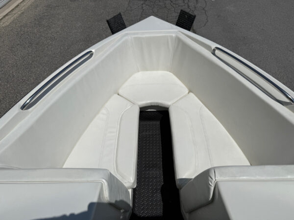 2000 22' Centurion "Elite Bowrider" - Image 10