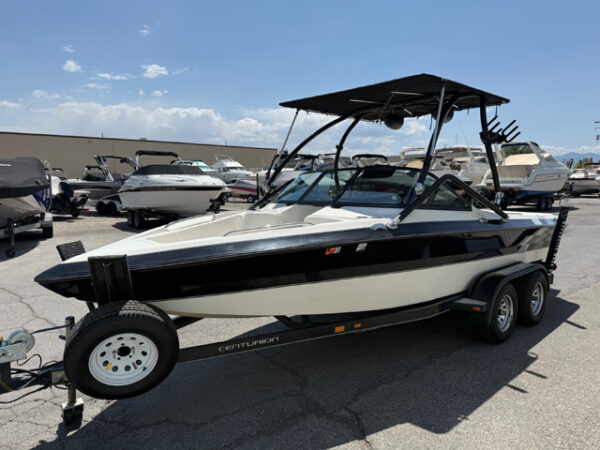 2000 22' Centurion "Elite Bowrider" - Image 4