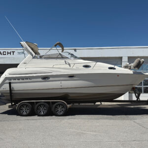 2000 27' Regal "Commodore 2760"