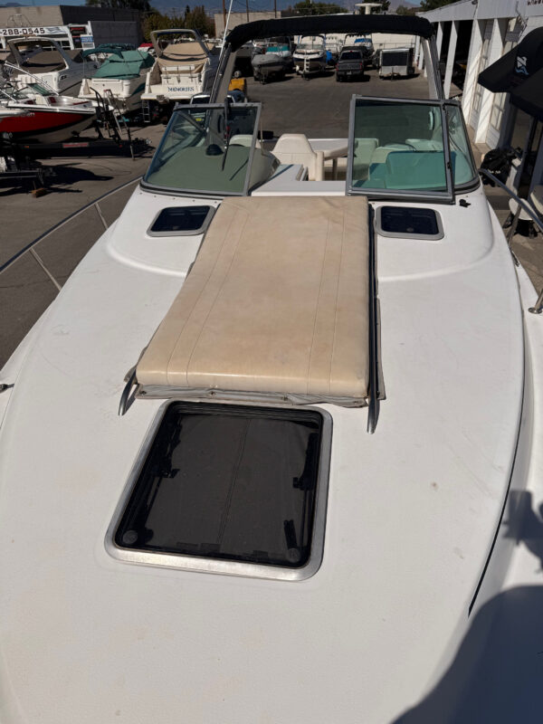 2000 30' Chaparral "Signature 300" Cruiser - Image 12