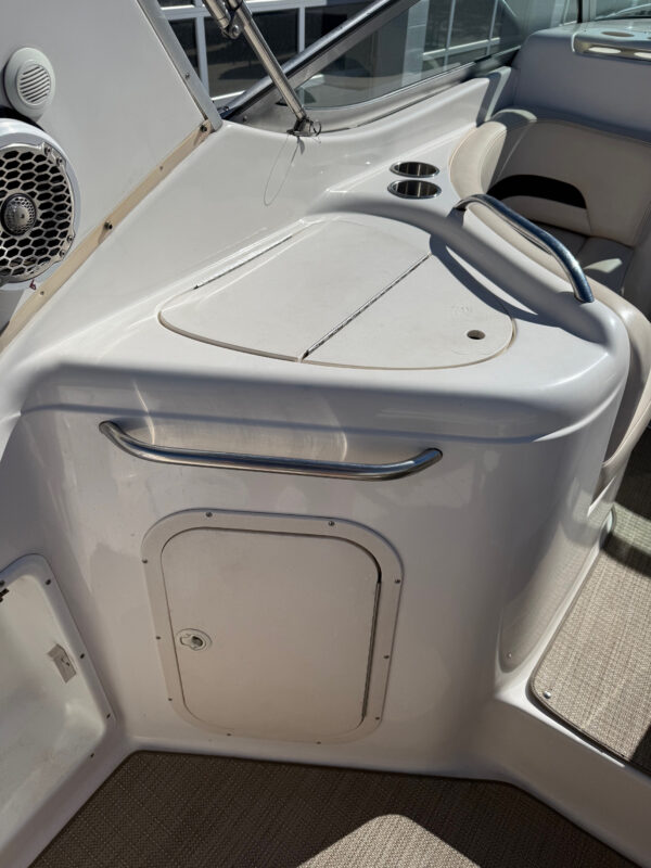 2000 30' Chaparral "Signature 300" Cruiser - Image 17