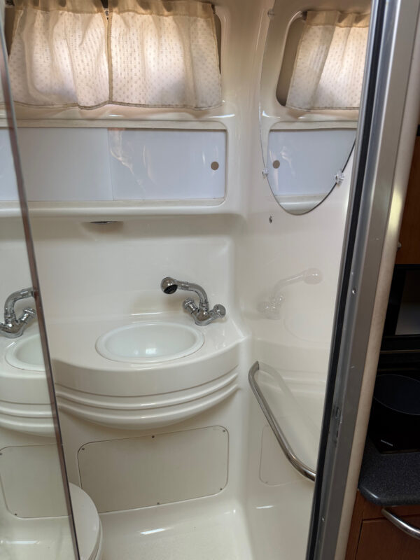 2000 30' Chaparral "Signature 300" Cruiser - Image 29
