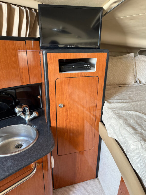 2000 30' Chaparral "Signature 300" Cruiser - Image 31