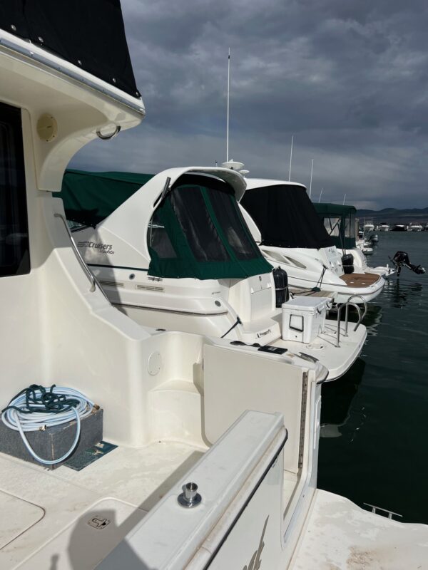 2007 33' Silverton "Convertible" - Image 46