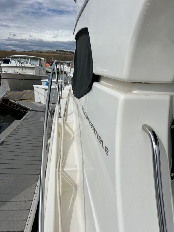 2007 33' Silverton "Convertible" - Image 6