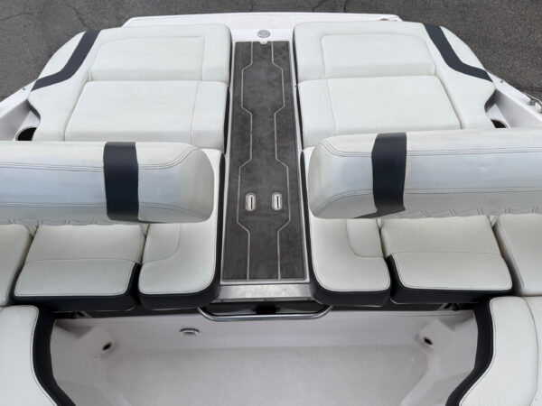 2019 23' Regal "23 RX Surf" Bowrider REDUCED - Image 35