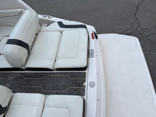 2019 23' Regal "23 RX Surf" Bowrider REDUCED - Image 37