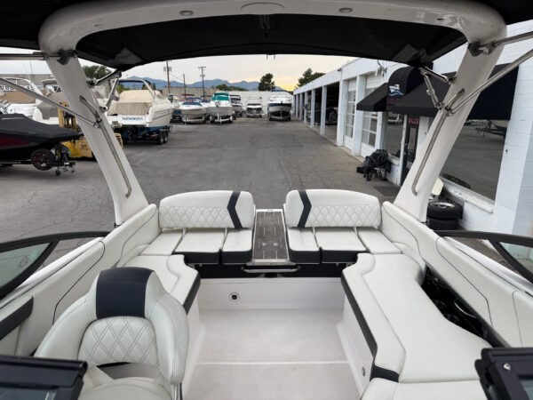 2019 23' Regal "23 RX Surf" Bowrider REDUCED - Image 14