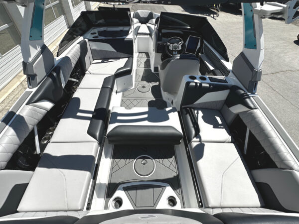 2021 23' Tige' "Z3" Bowrider - Image 27