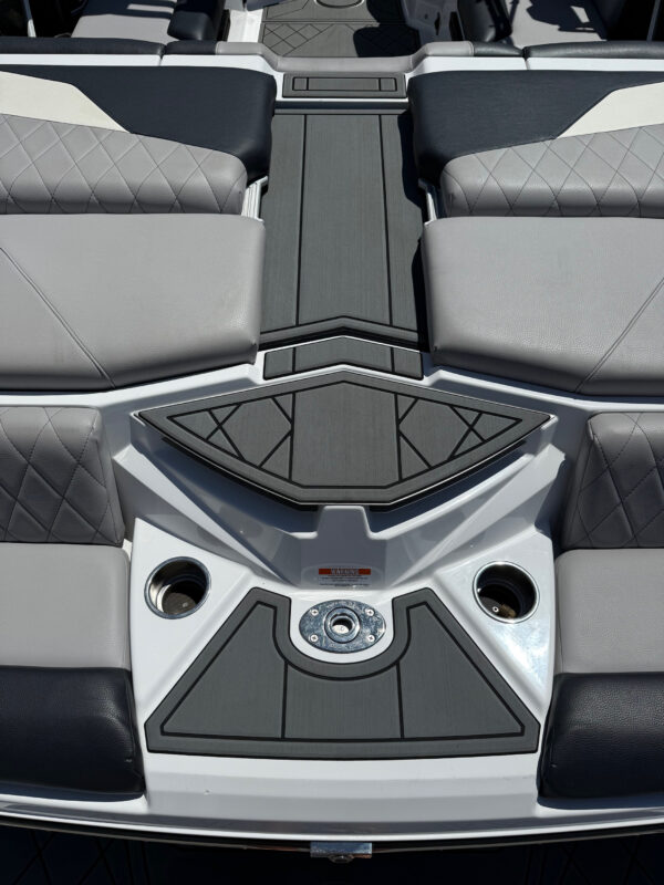 2021 23' Tige' "Z3" Bowrider - Image 28