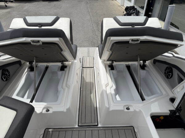 2021 27' Yamaha "275 SD" - Image 22