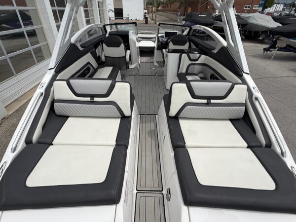 2021 27' Yamaha "275 SD" - Image 28