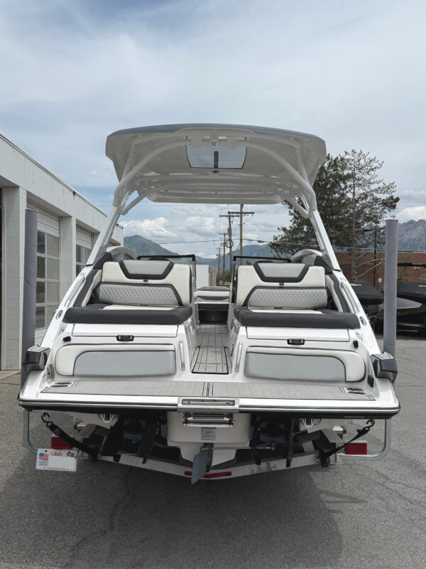 2021 27' Yamaha "275 SD" - Image 5