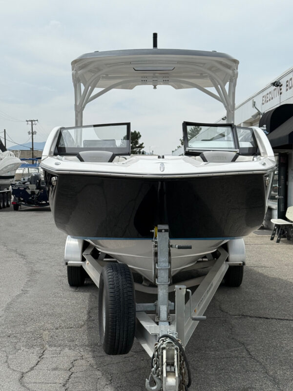 2021 27' Yamaha "275 SD" - Image 7