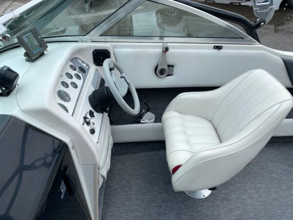 1993 20' Reinell "2000 RXL" Cuddy - Image 18