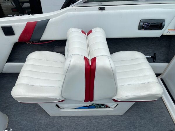 1993 20' Reinell "2000 RXL" Cuddy - Image 15