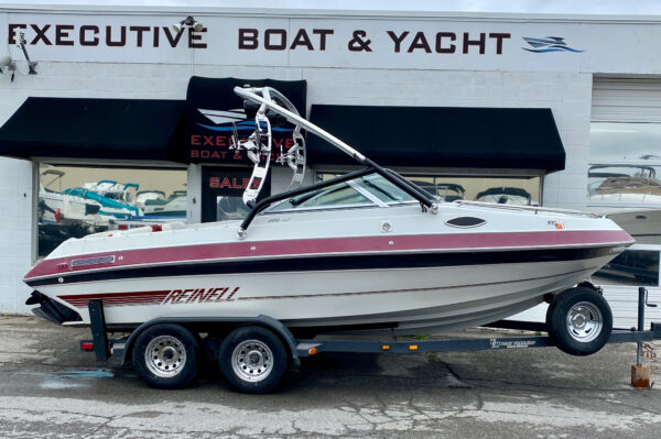 1993 20' Reinell "2000 RXL" Cuddy