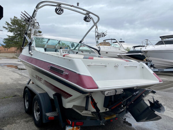 1993 20' Reinell "2000 RXL" Cuddy - Image 5