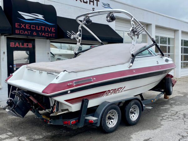 1993 20' Reinell "2000 RXL" Cuddy - Image 9