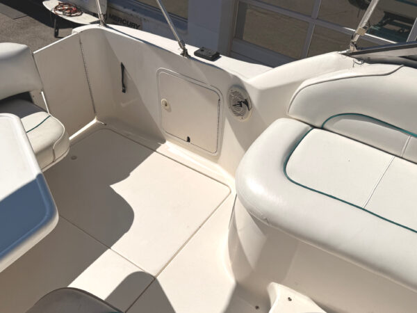 1995 27' Sea Ray "270 Sundancer" - Image 14