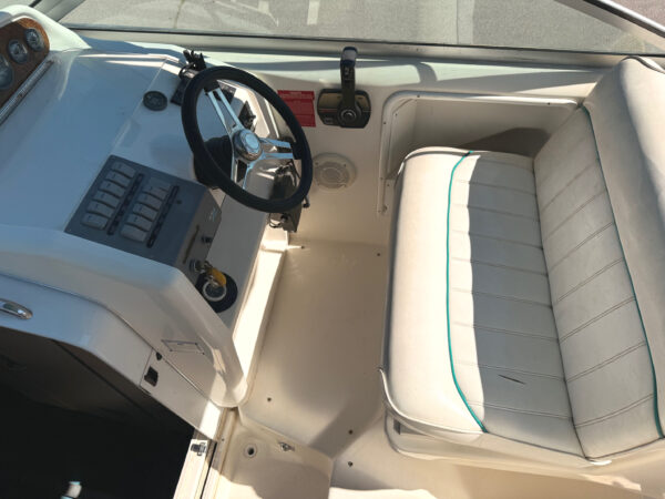 1995 27' Sea Ray "270 Sundancer" - Image 17