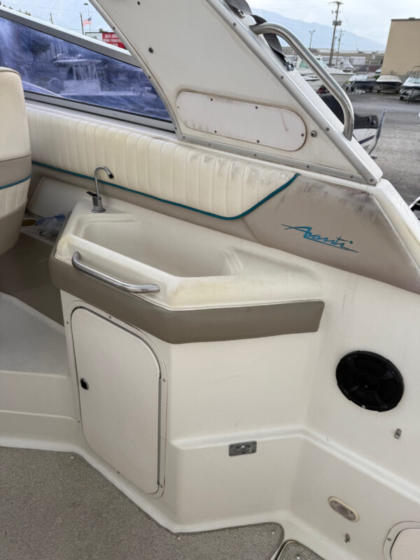 1995 32' Bayliner Avanti "3255 Sunbridge" - Image 22