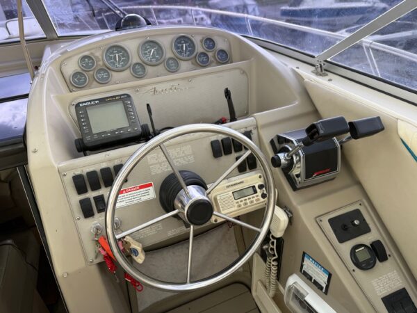 1995 32' Bayliner Avanti "3255 Sunbridge" - Image 20