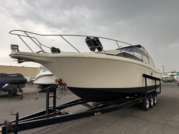 1995 32' Bayliner Avanti "3255 Sunbridge" - Image 4