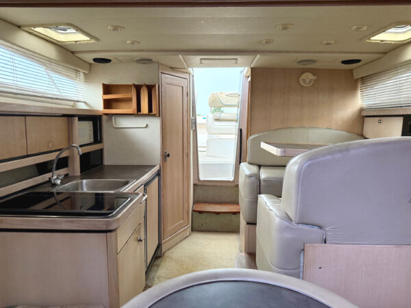 1995 32' Bayliner Avanti "3255 Sunbridge" - Image 37