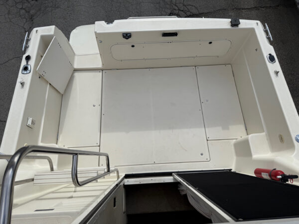 1996 28' Bayliner Ciera "2858 Command Bridge" - Image 18