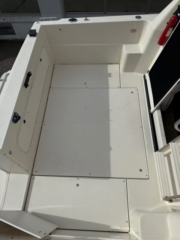 1996 28' Bayliner Ciera "2858 Command Bridge" - Image 20