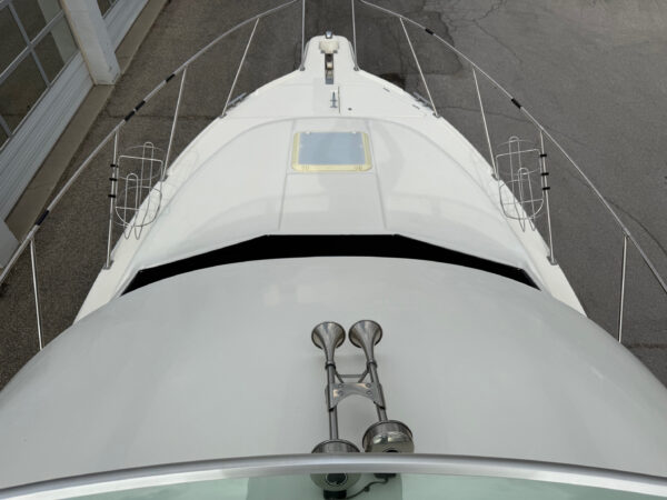 1996 28' Bayliner Ciera "2858 Command Bridge" - Image 13