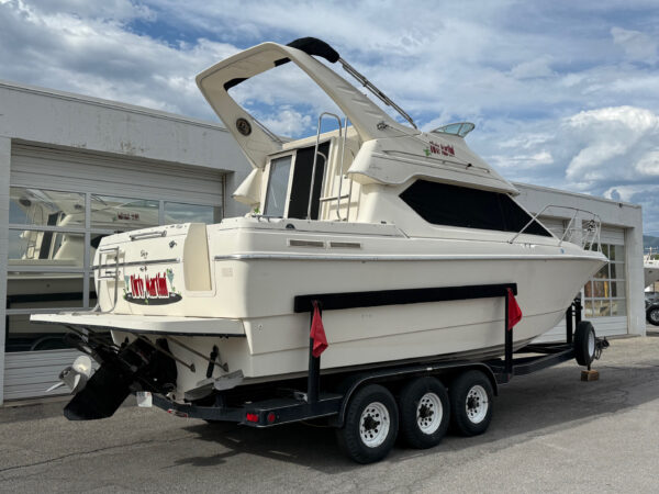 1996 28' Bayliner Ciera "2858 Command Bridge" - Image 3